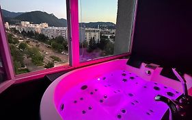 Panoramic Studio - Jacuzzi&Tâmpa View